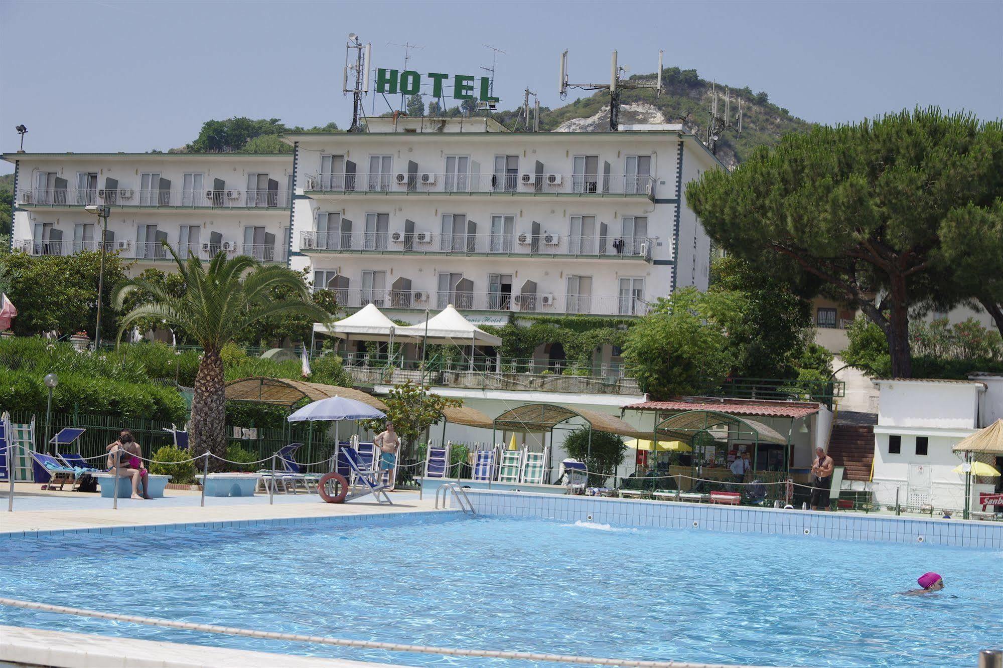 Tennis Hotel Поццуоли Экстерьер фото