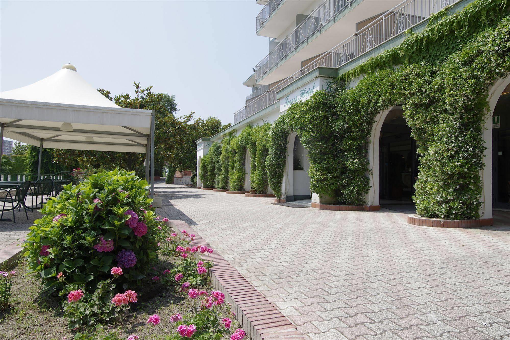 Tennis Hotel Поццуоли Экстерьер фото