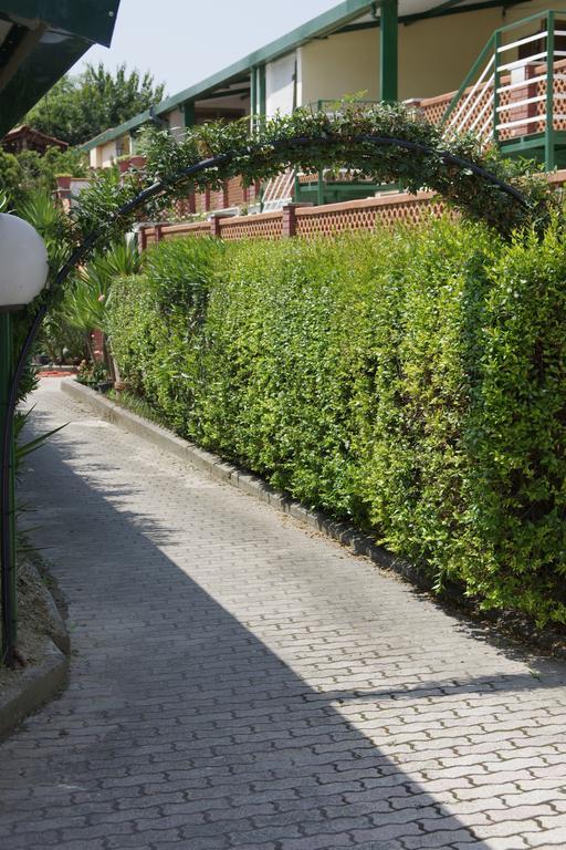 Tennis Hotel Поццуоли Экстерьер фото