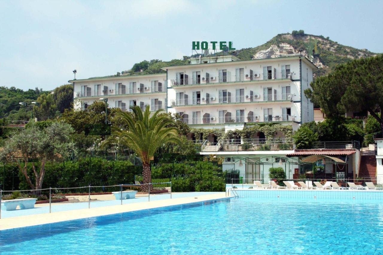 Tennis Hotel Поццуоли Экстерьер фото